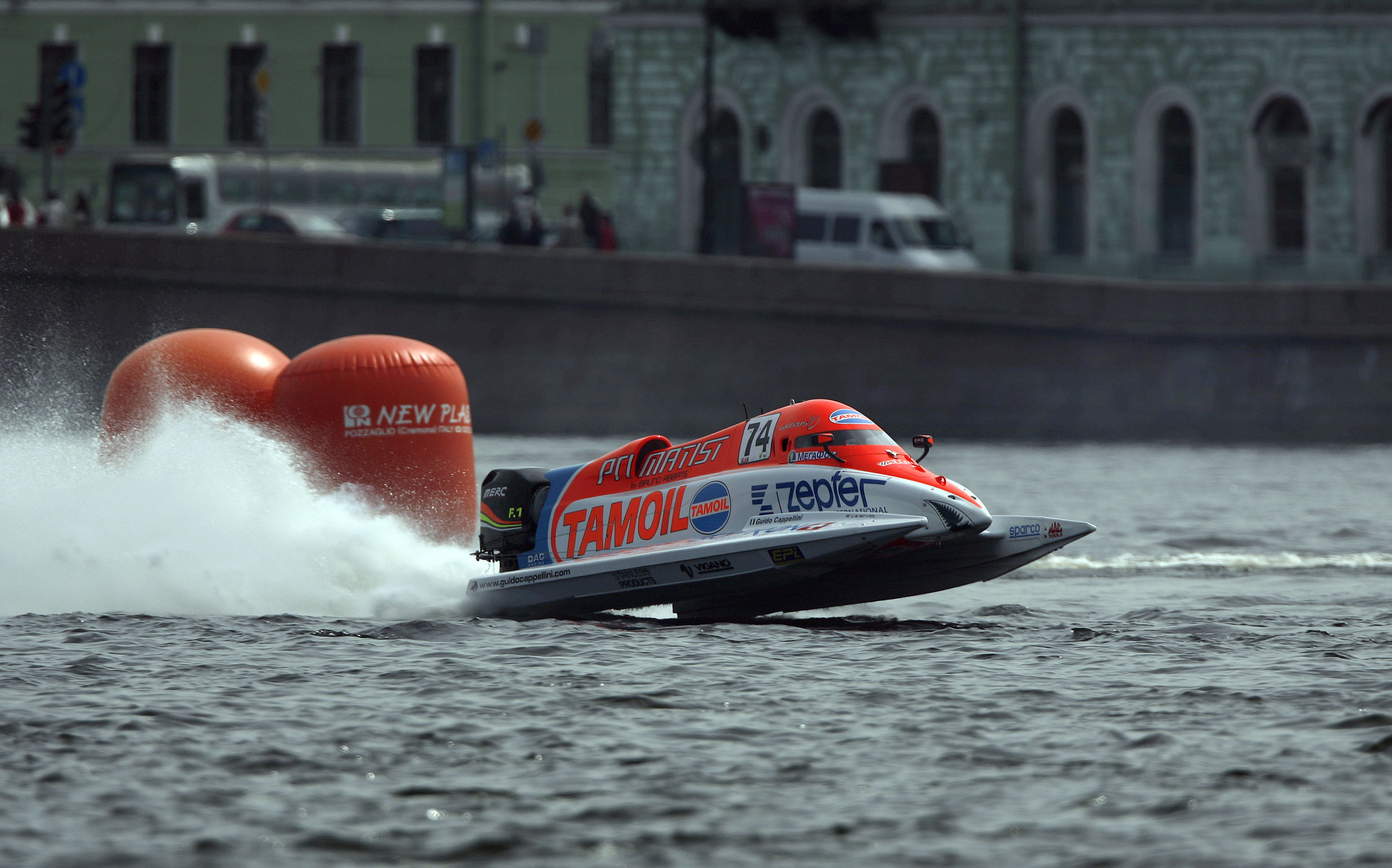GP OF ST PETERSBURG-140608-PL-Guido Cappellini of Italy of the Tamoil F1 powerboat team pictured during the time trials on the Neva River in St Petersburg, Russia, venue of the UIM F1 powerboat Grand Prix, the 4th leg of the world championship series. Picture by Paul Lakatos/Idea Marketing.