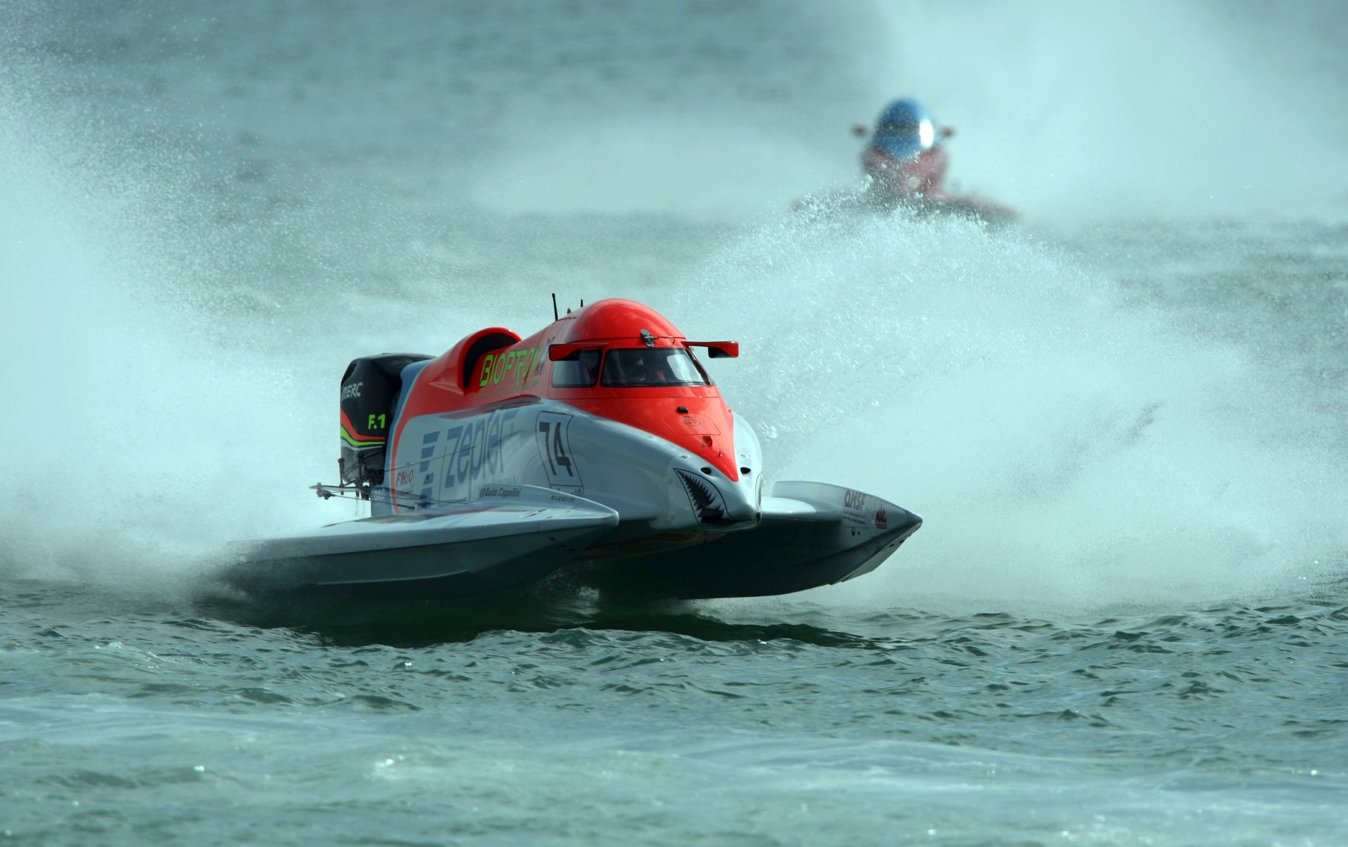 GP OF QATAR-281109-Guido Cappellini of Italy of the Zepter team in action for the UIM F1 Powerboat Grand Prix of Qatar, on the Doha Corniche, Doha, Qatar, the race days are November 27-28, 2009. Picture by Paul Lakatos/Idea Marketing.
