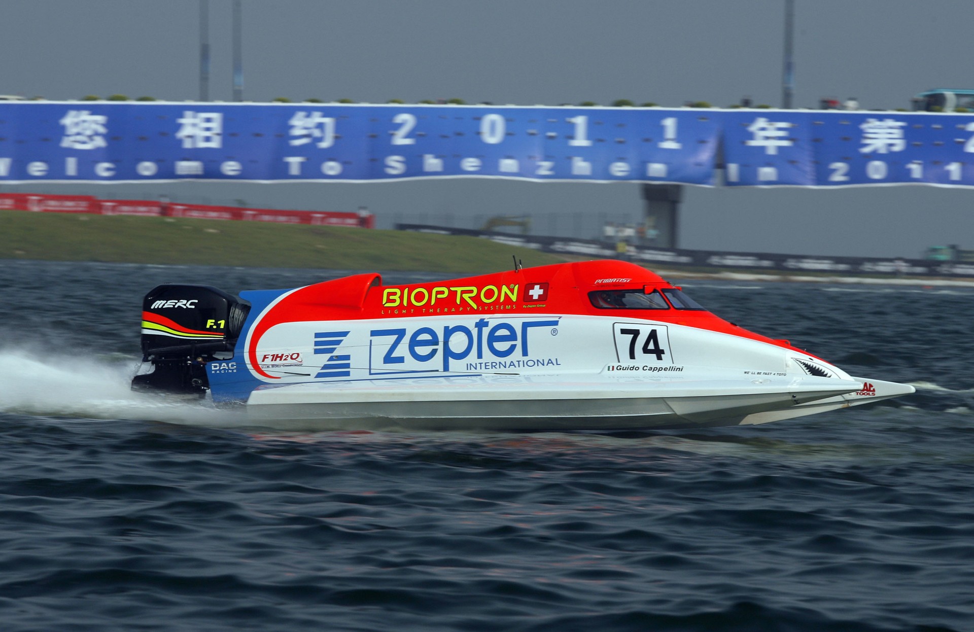 GP OF CHINA SHENZHEN-171009-Guido Cappellini of Italy of the Zepter Team in action during the race of the UIM F1 Powerboat Grand Prix of China, at the Shenzhen Bay Inner Lake, Shenzhen, China. The second race in China is the 5th leg of the season, October 17-18, 2009. Picture by Paul Lakatos/Idea Marketing.