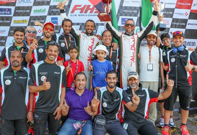 F1 H2O, GP di Francia: Shaun Torrente e Al Qemzi conquistano la seconda e terza posizione, dietro a Jonas Andersson.